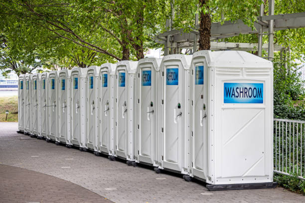 Porta potty delivery and setup in Beverly, OH